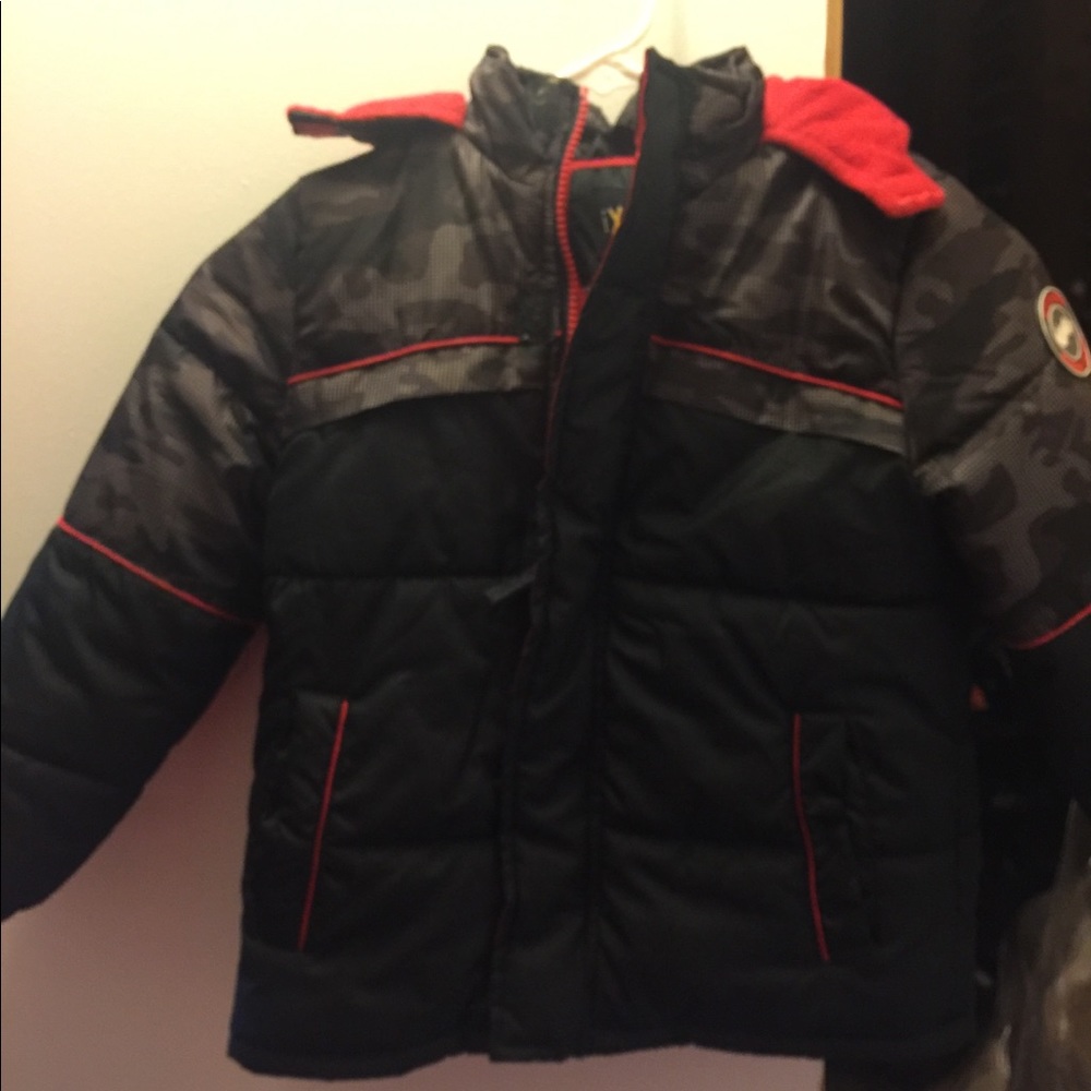 Boys Size 5 Warm Winter Coat
